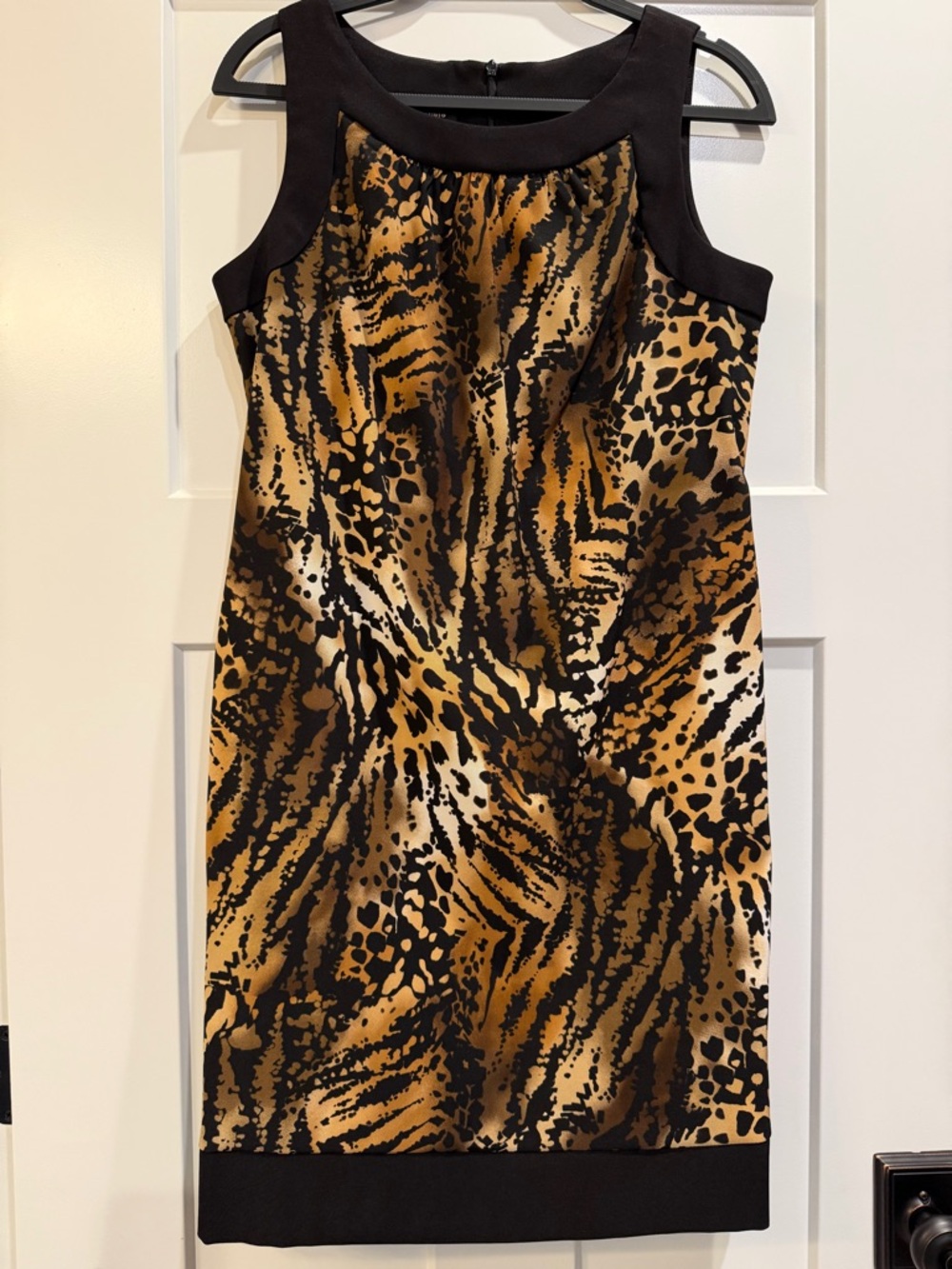Women's Sleeveless Animal Leopard Print  Dress in Brown & Black Size 12 Like New